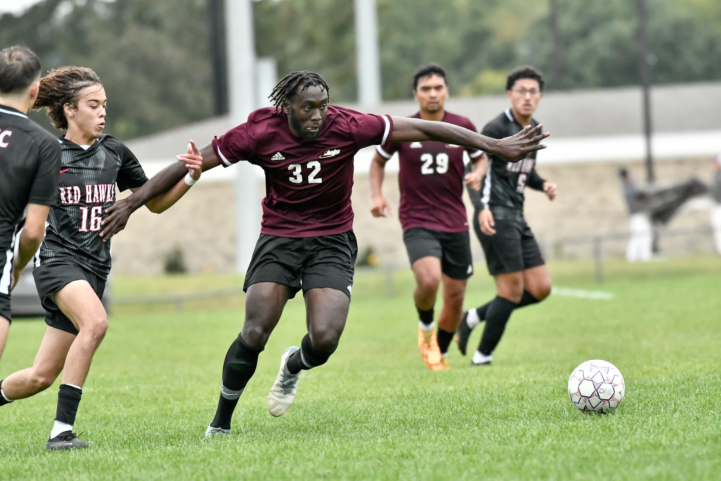 Jets fall to nationally ranked Raiders